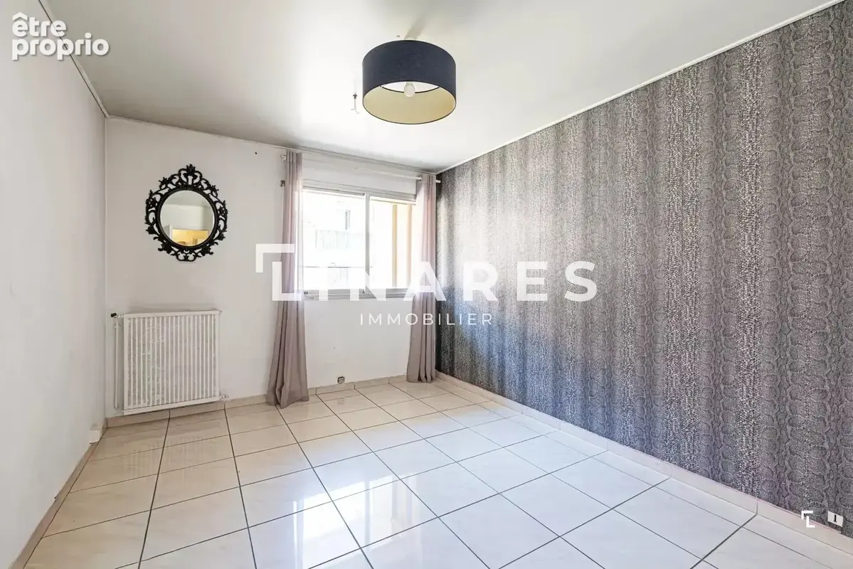 BUSINESS PLACE – Bureaux T5 de 147 m² – Place de parking – Le Rouet – 13008 Marseille - photo 8