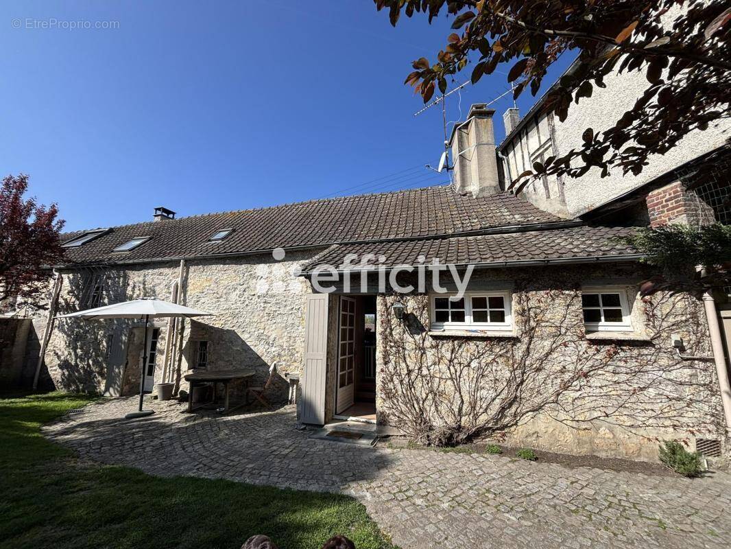 Maison à SENLIS