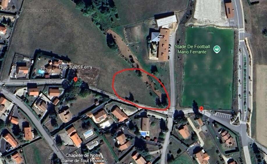 Terrain à LA CHAPELLE-D&#039;AUREC