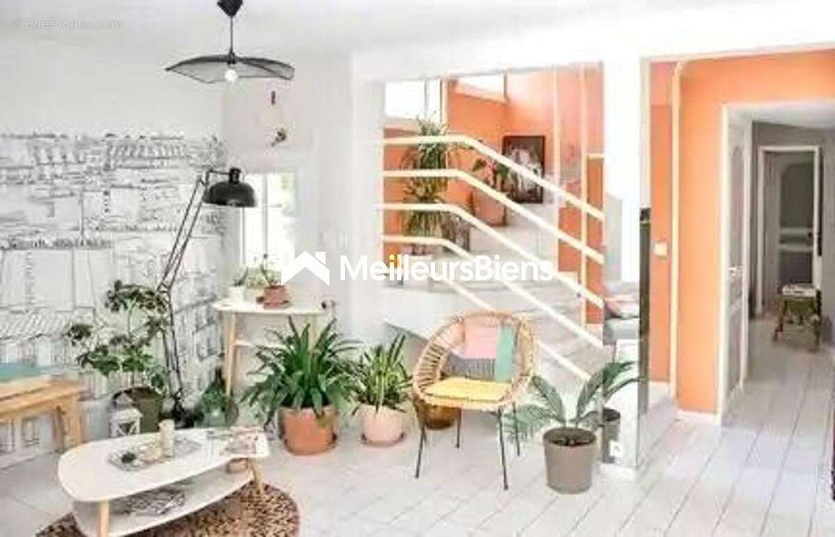 Maison à L&#039;ABERGEMENT-CLEMENCIAT