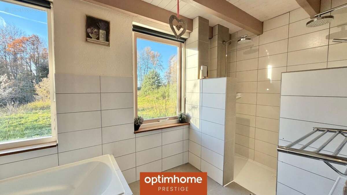 Domaine – 268 m² – 6 chambres et 6 salles de bain – Terrain 8 730 m² – Proche Gérardmer – Champdray - photo 18