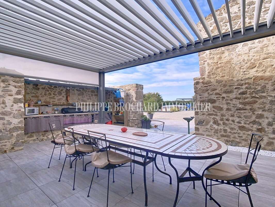 Maison à LE POIRE-SUR-VIE