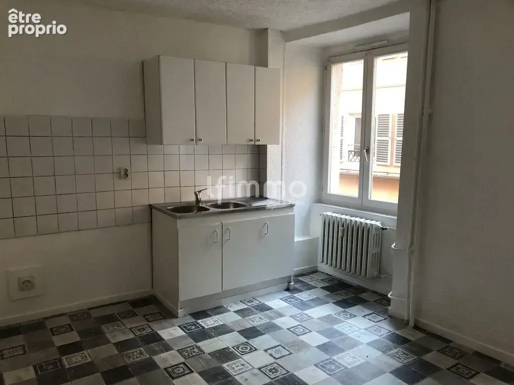 Immeuble vide 3 appartements et 1 commerce - photo 6