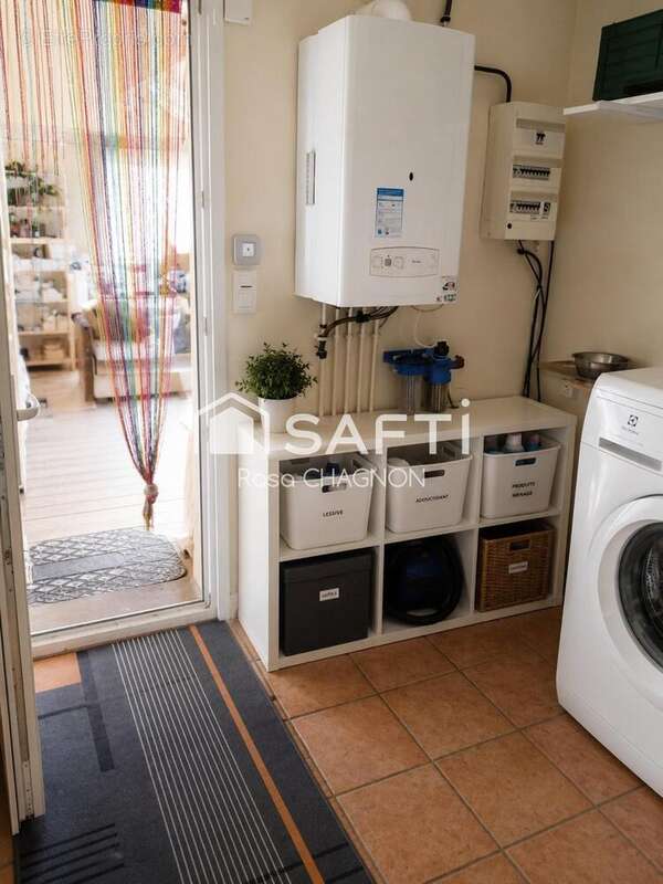 Maison 105 m² à Saint-Martin-Des-Fontaines  - photo 3
