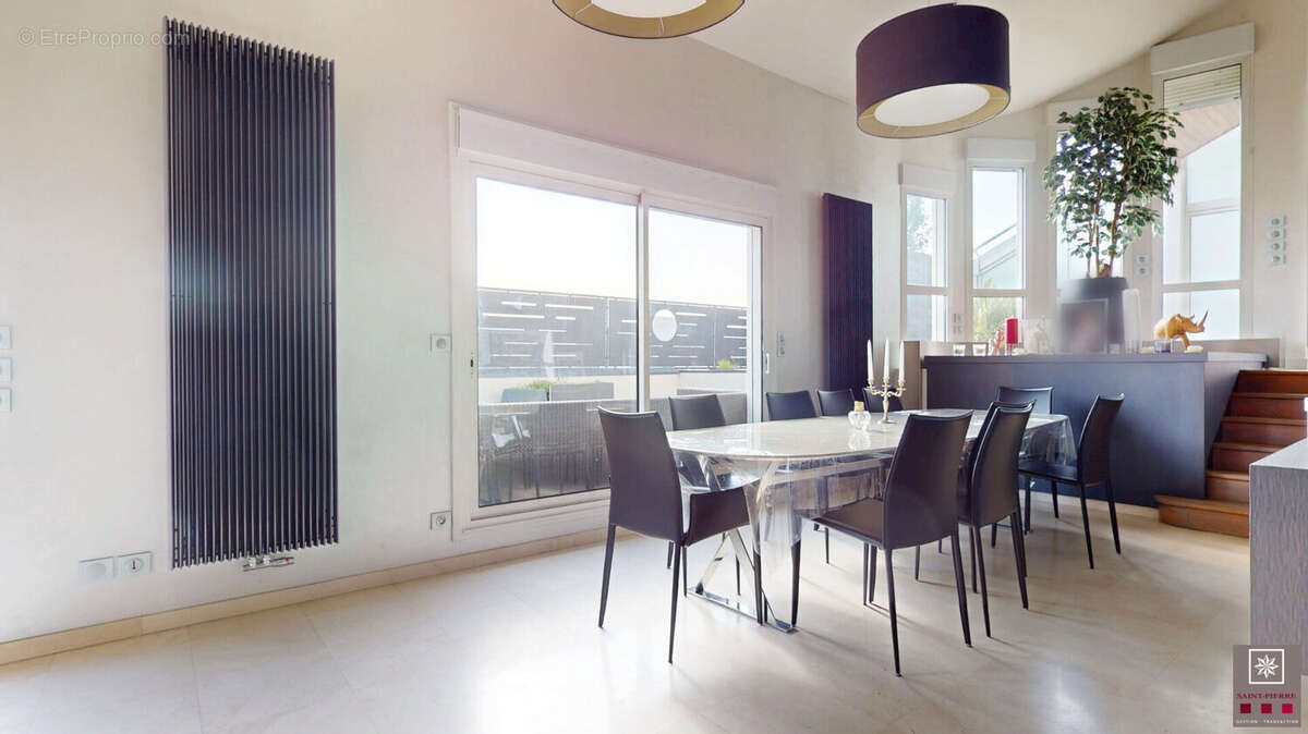 Appartement à LYON-8E