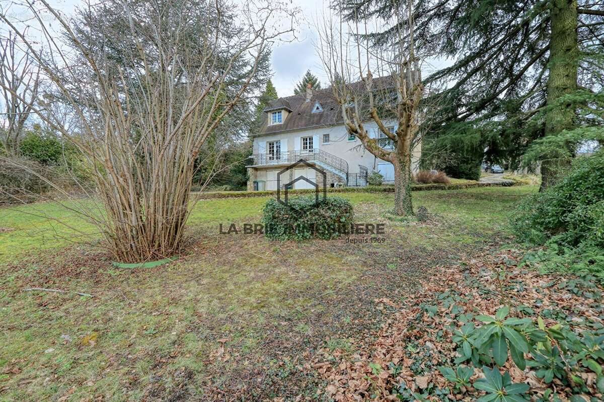 Maison 148 m² à Santeny  - photo 2