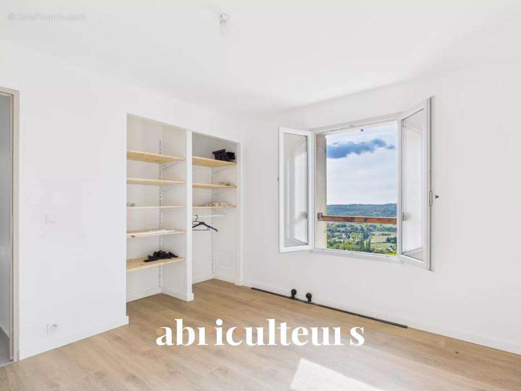 Appartement à FAYENCE
