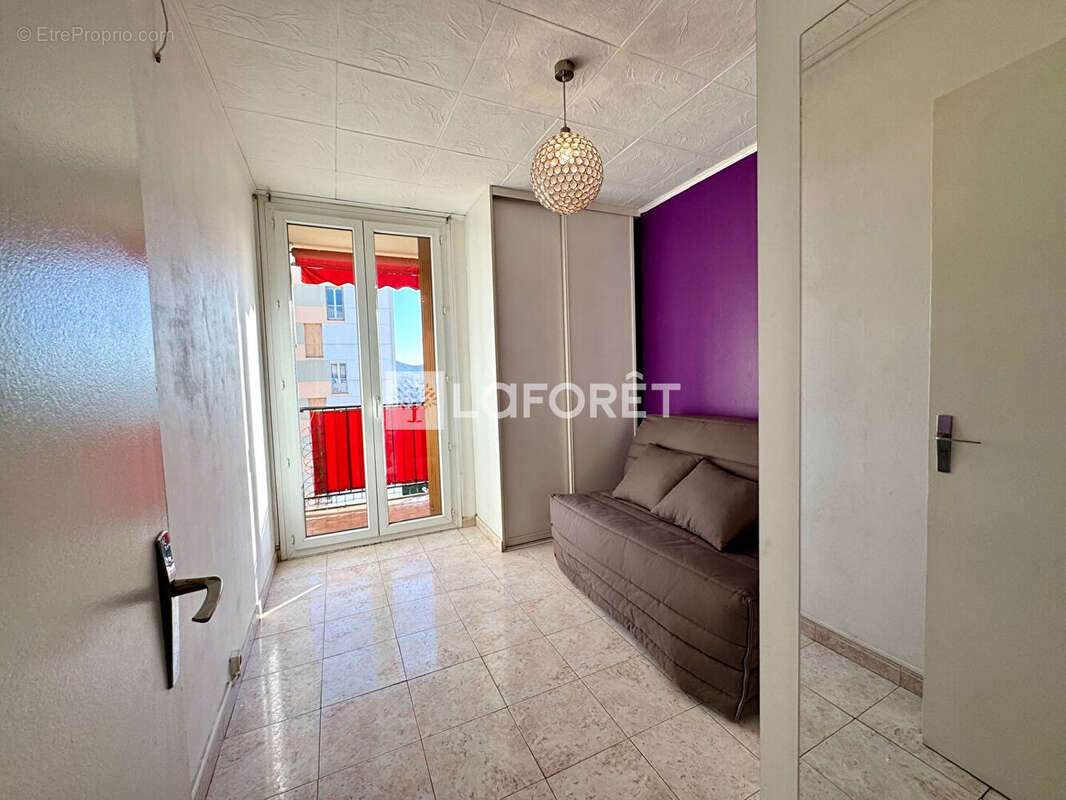 Appartement à MARSEILLE-11E