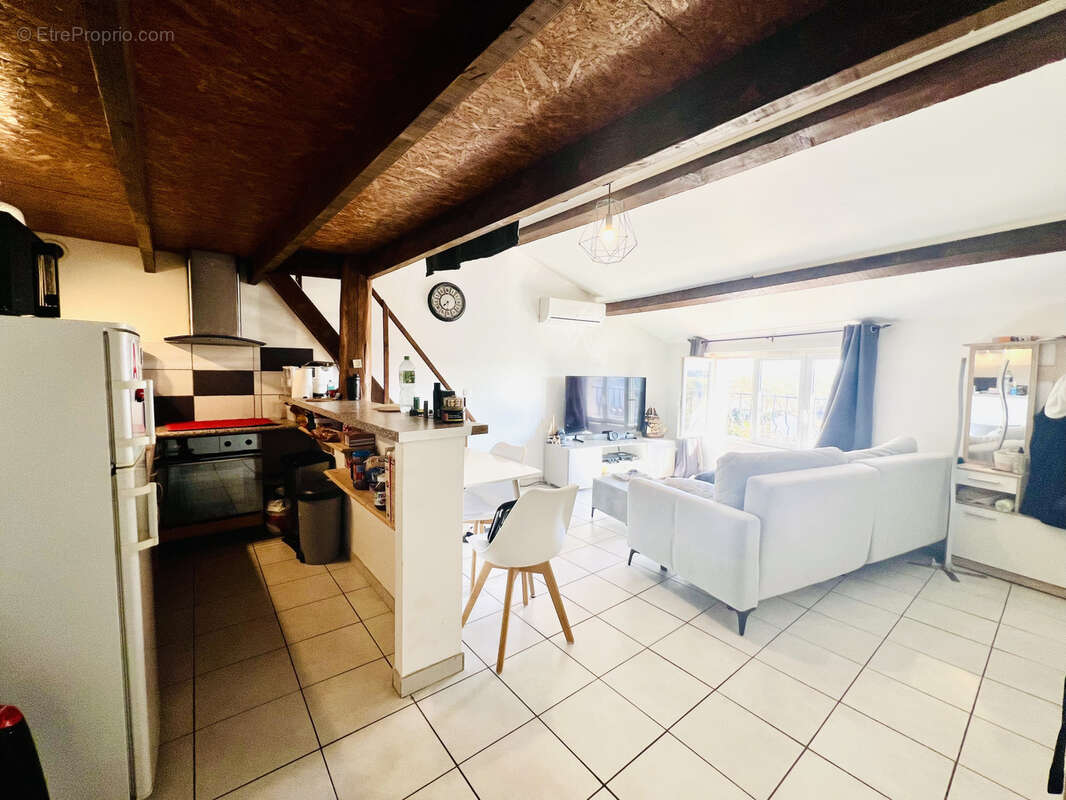 Appartement à SERVIAN
