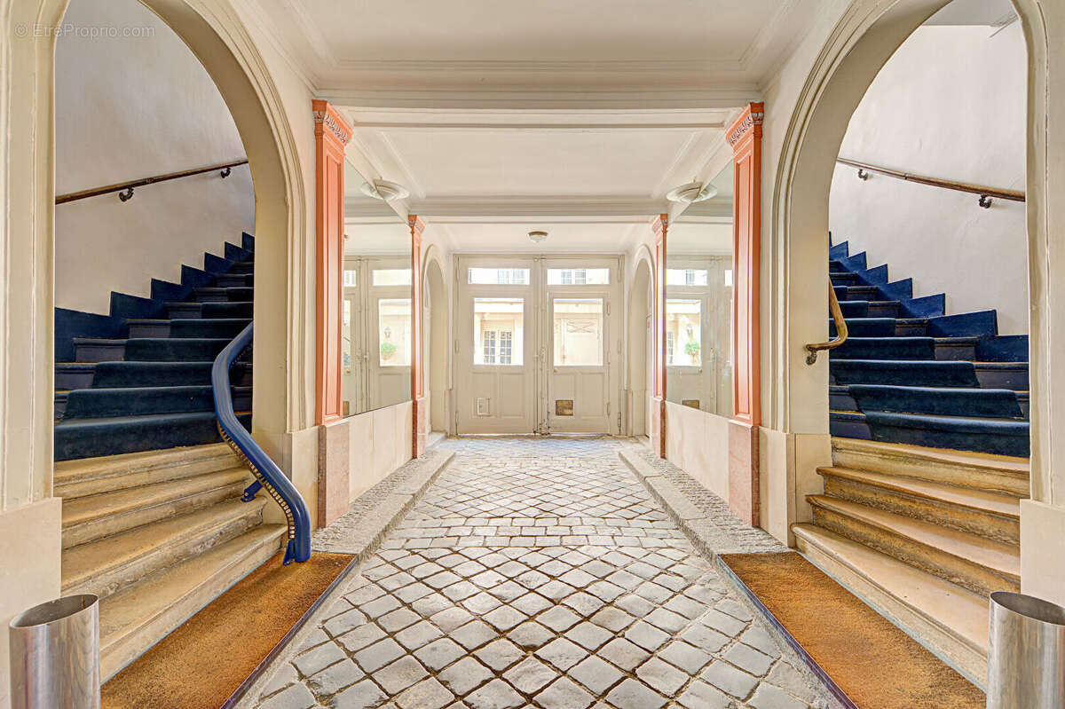 Appartement à VERSAILLES