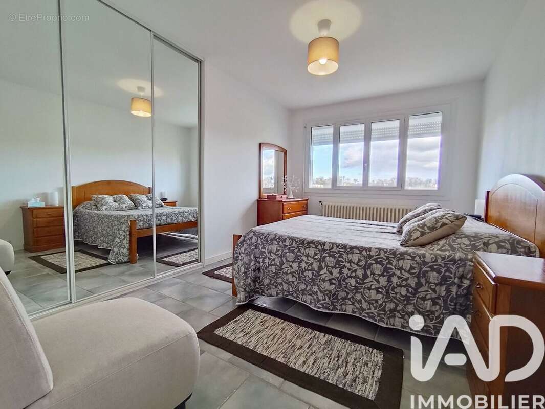 Photo 8 - Maison à LA CHAPELLE-SAINT-MESMIN