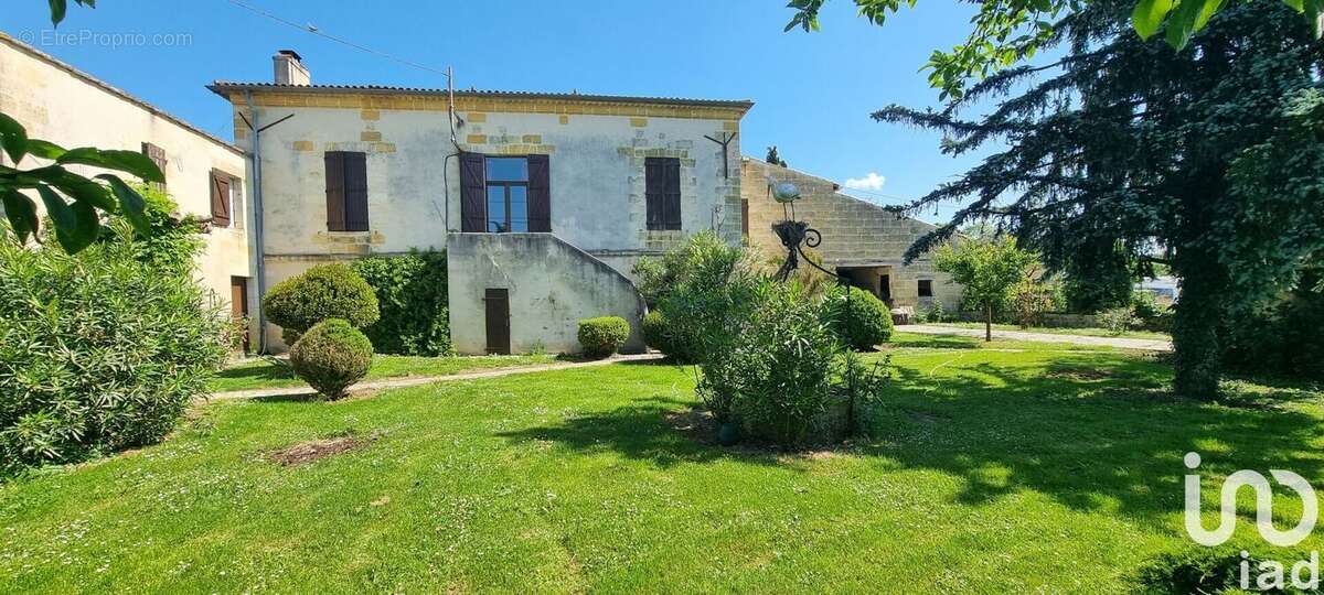 Maison 260 m² à Isle-Saint-Georges  - photo 3
