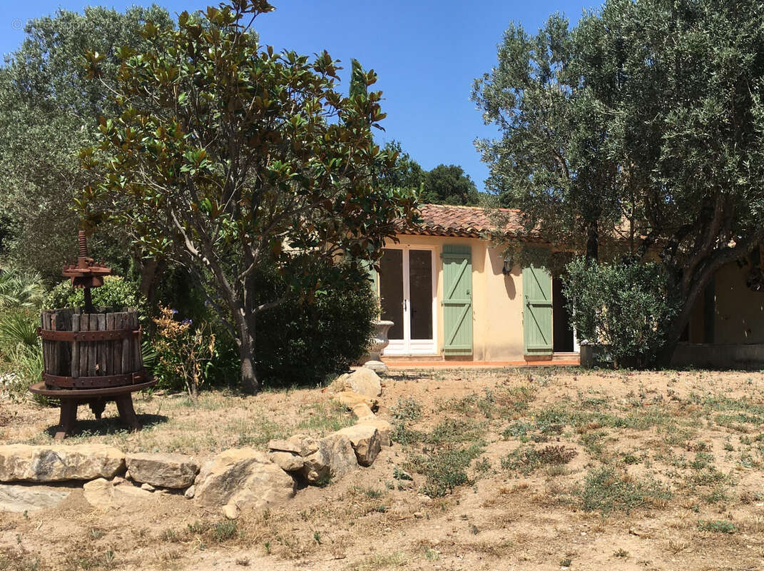 Maison à PLAN-DE-LA-TOUR