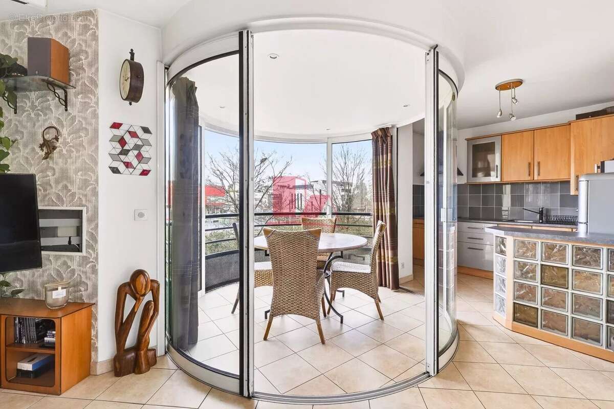 Appartement à ISSY-LES-MOULINEAUX