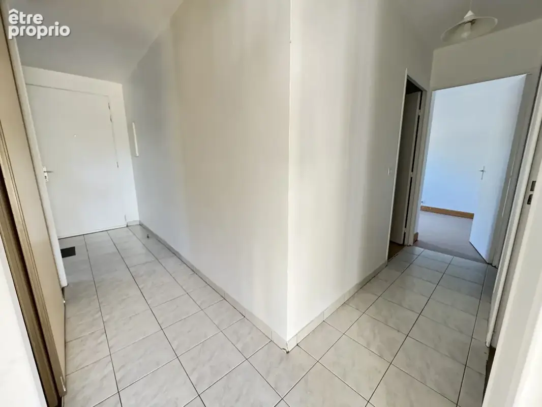 Appartement 4 pièces 92 m² à vendre à Villiers-Le-Bacle (91190) - photo 4