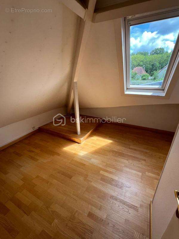 Maison à DAMMARIE-LES-LYS