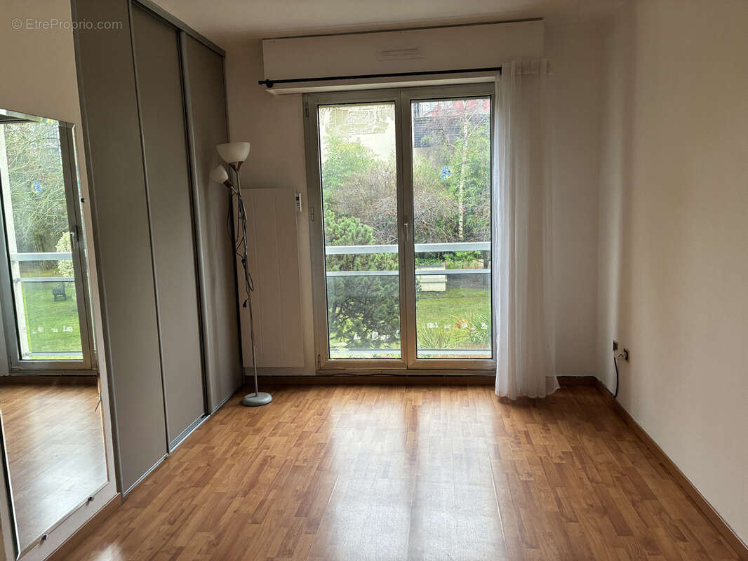 Appartement à MONTROUGE