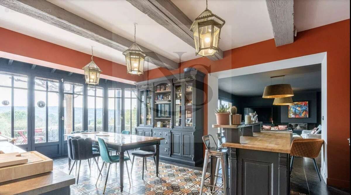 Maison à AIX-EN-PROVENCE