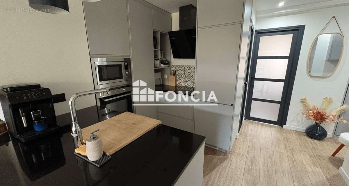 Appartement à FRESNES