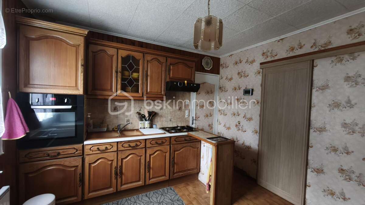 Maison 88 m² à Saint-Florent  - photo 8