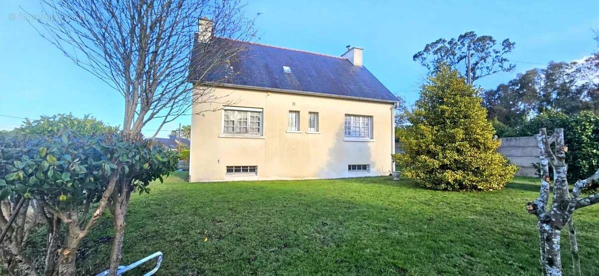 Maison à SAINT-QUAY-PERROS