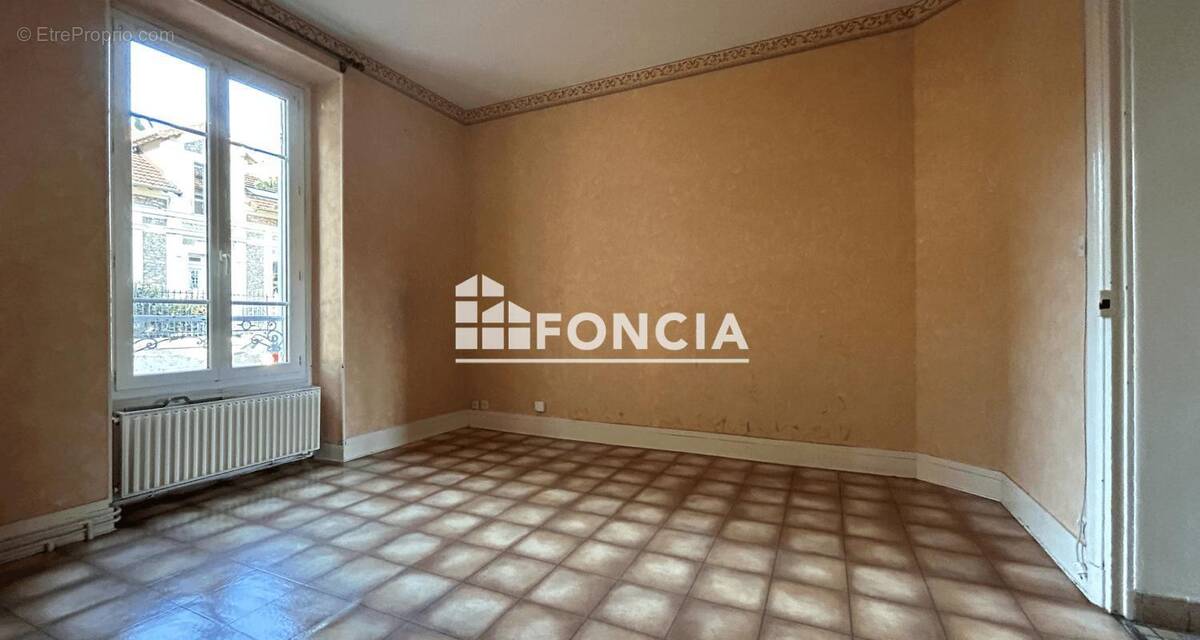 Appartement à CORBEIL-ESSONNES