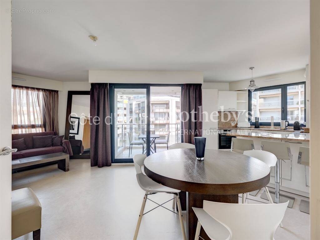 Appartement à CANNES