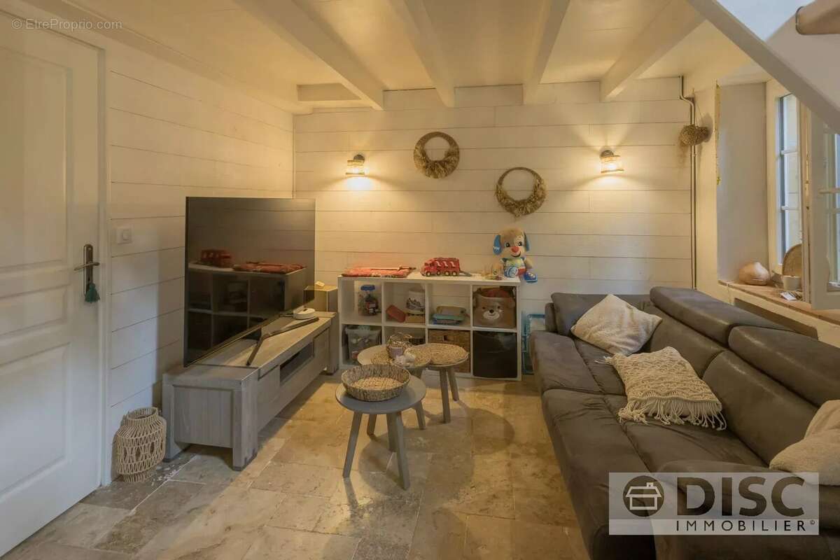 Spacieuse maison en pierre sur les hauteurs de Saint-Antonin-Noble-Val - photo 5