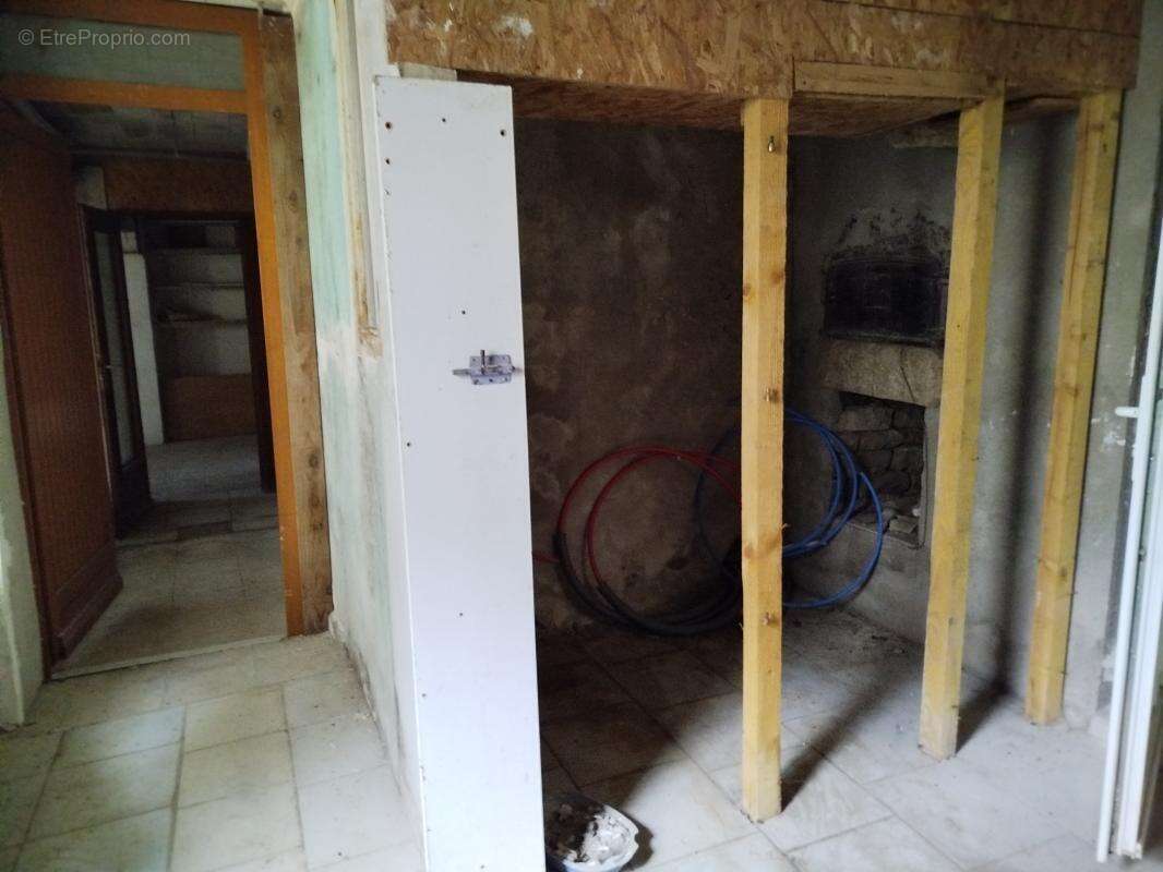 Appartement à CHAUX-LES-PORT