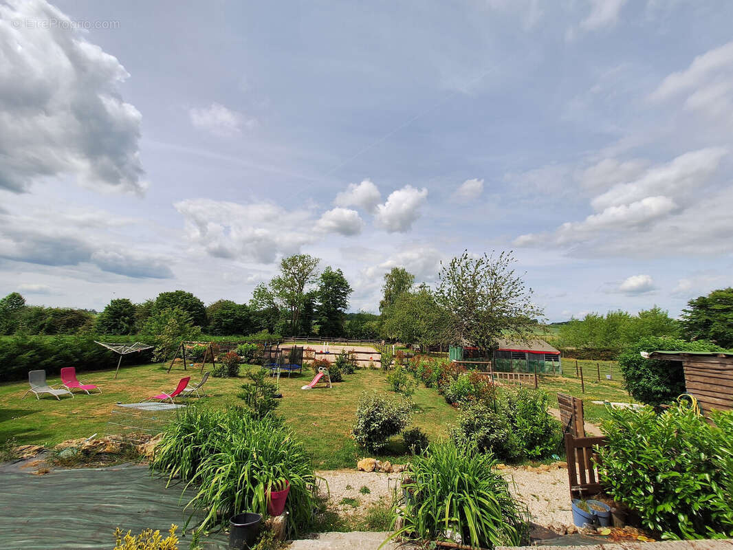 Maison à LE GAULT-SOIGNY