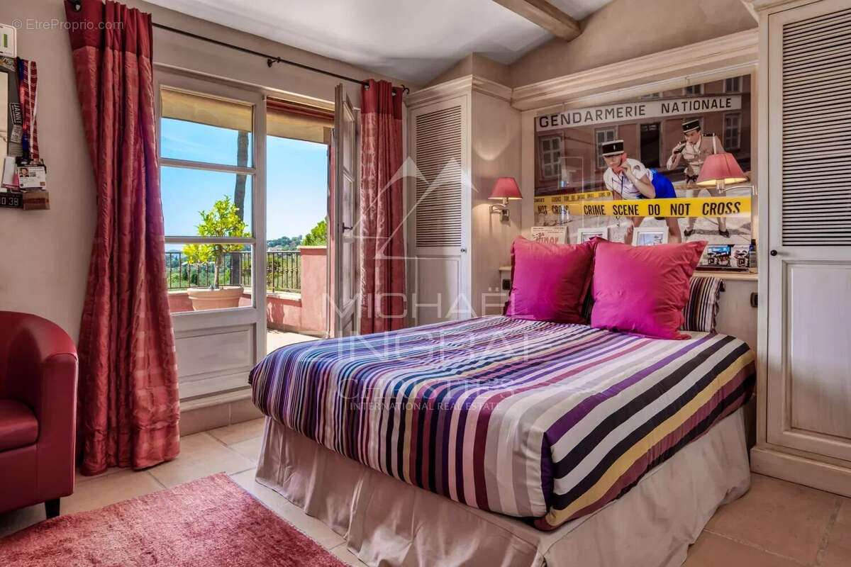 Maison à MOUGINS