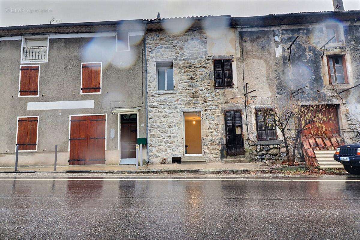 Maison de village avec cour intérieure ? Barnas - photo 2