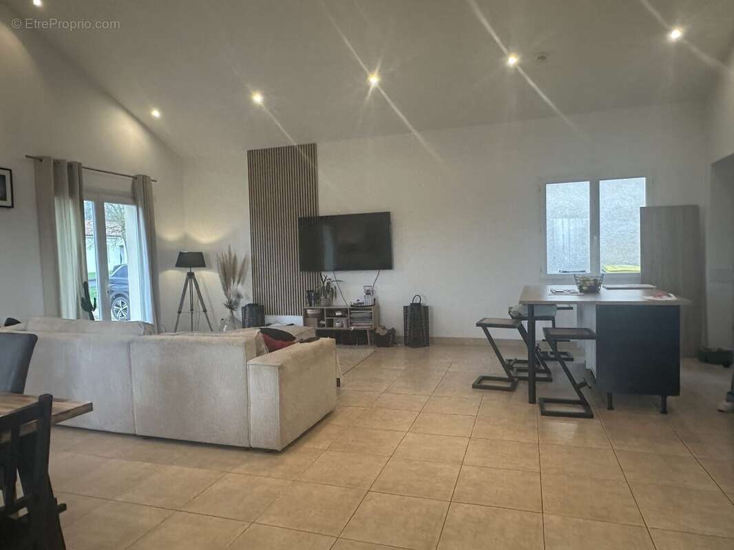 Maison à MIRAMONT-DE-GUYENNE