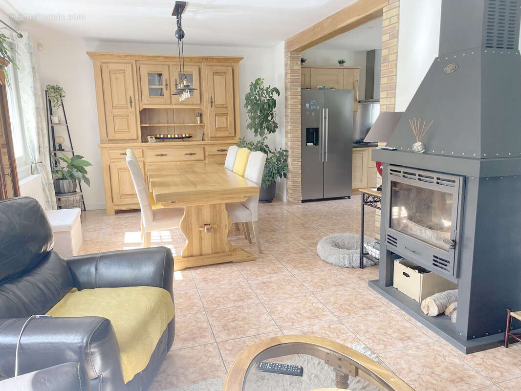 Maison à SAINTE-GENEVIEVE