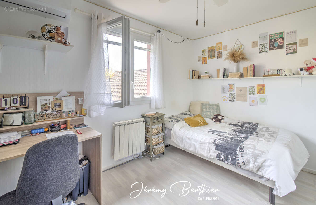 Maison 5 pièces aux Échets (01700) – sur terrain de 800 m² - photo 8