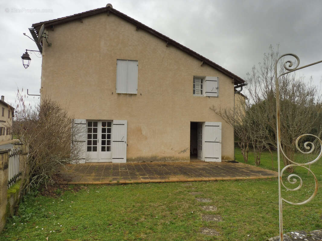 Dans un petit village de la double - photo 20