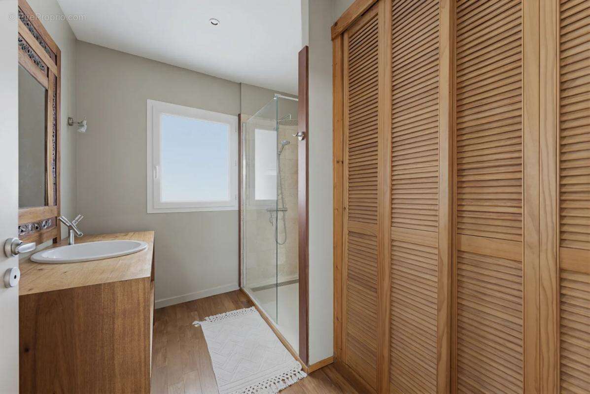 Maison de 6 pièces de 176 m² située à Talence - photo 15