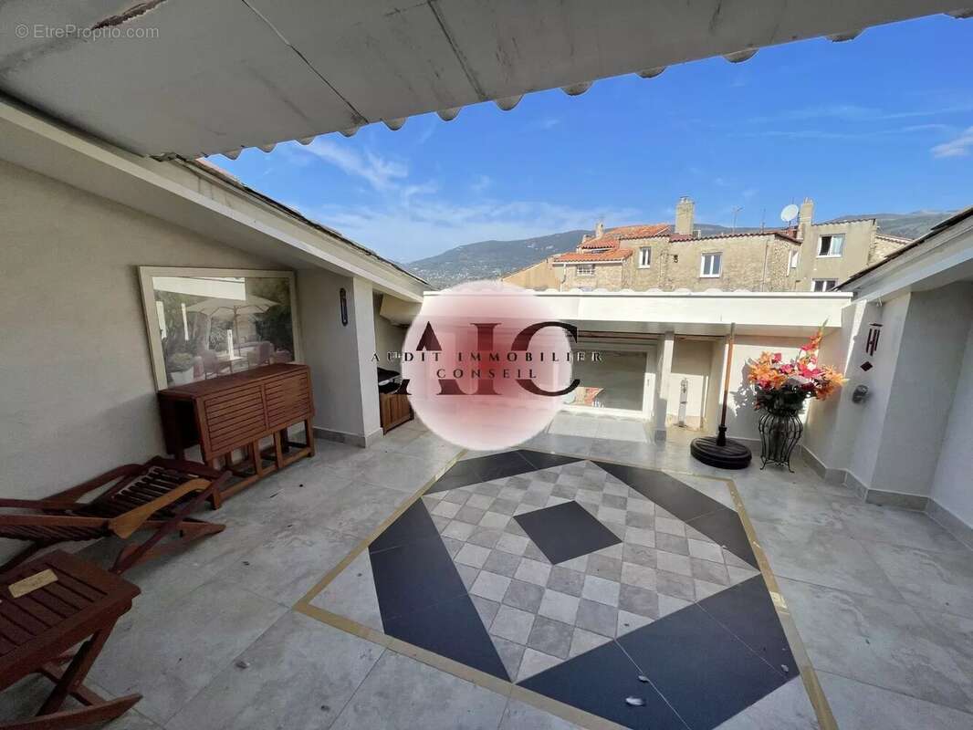 Appartement à FAYENCE