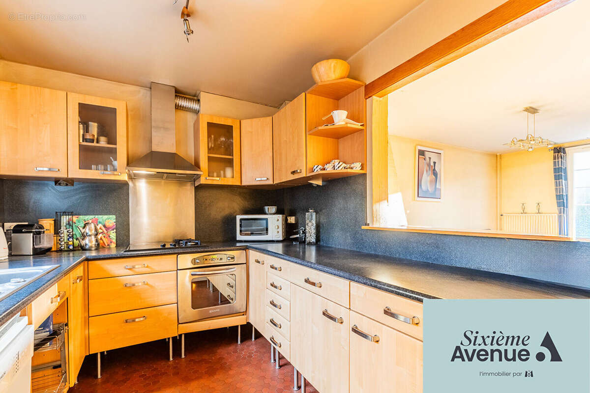 Maison à SAVIGNY-SUR-ORGE