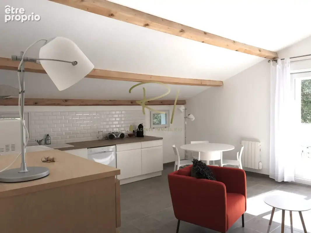 EXCLUSIVITE Maison de village avec 5 garages - photo 3