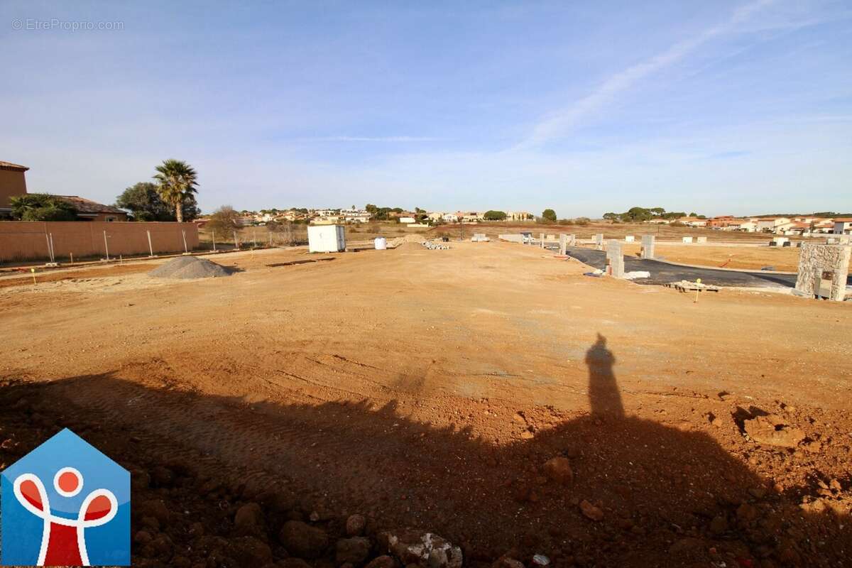 Terrain à PORTIRAGNES