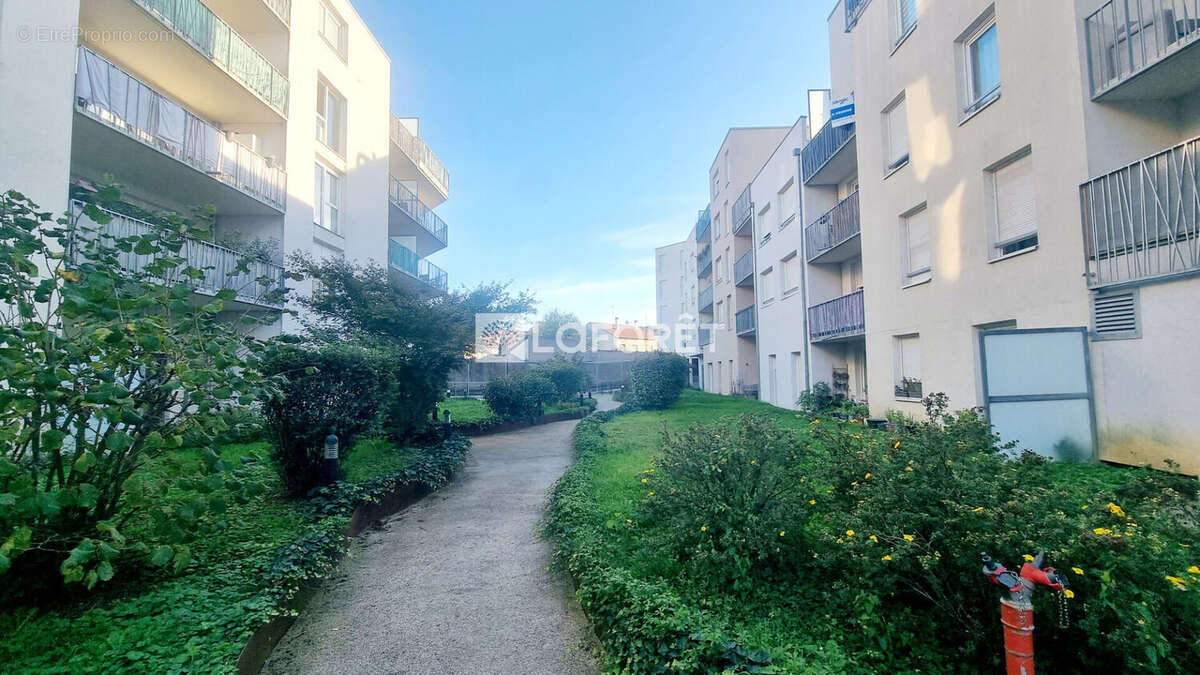 Appartement à JARVILLE-LA-MALGRANGE