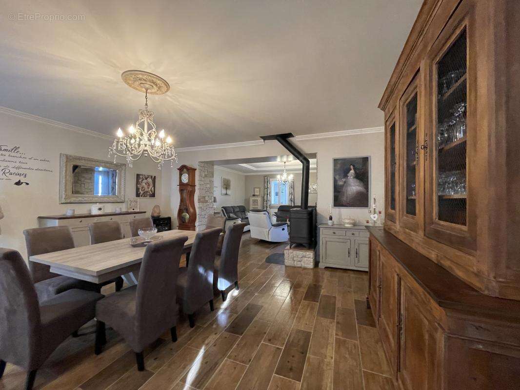 Maison à LISLE-SUR-TARN