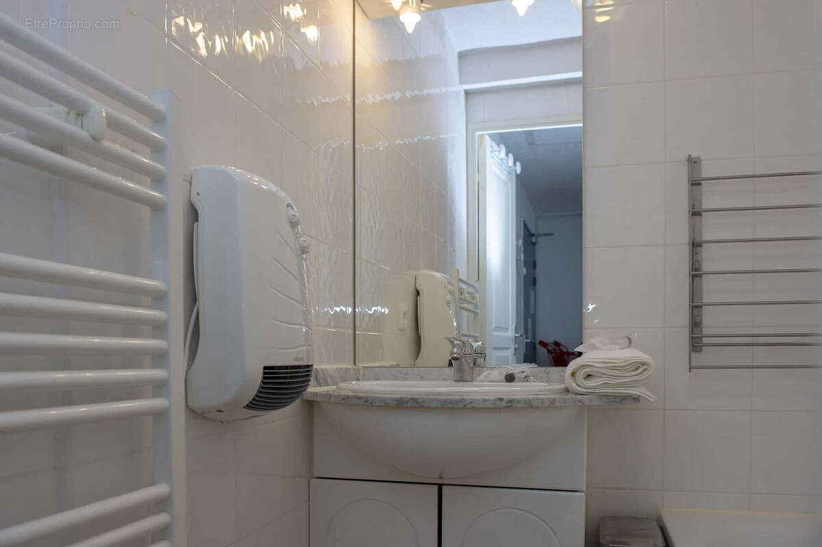 Appartement à BESSE-ET-SAINT-ANASTAISE