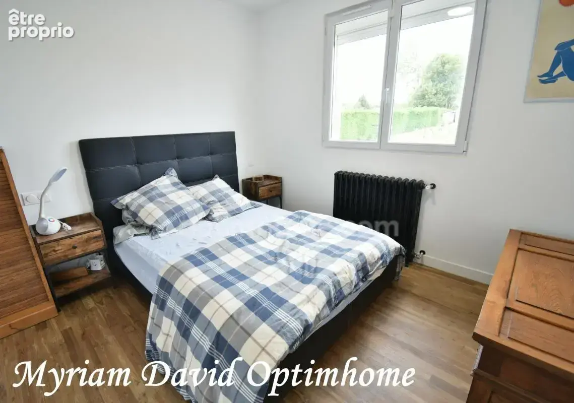 Maison entièrement rénovée 110 m² – 4 chambres – DPE C – Terrain 1 340 m² – Proche bourg de Plouray - photo 11