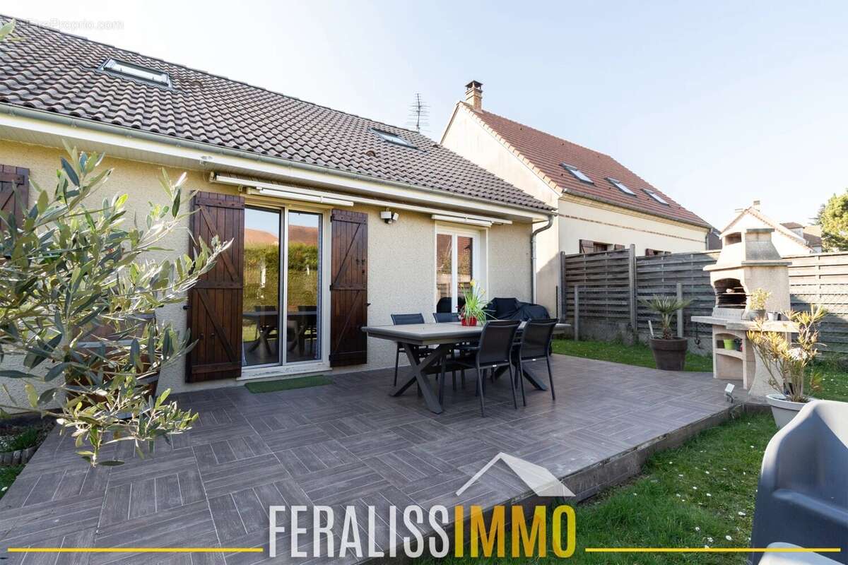 Maison à COURDIMANCHE