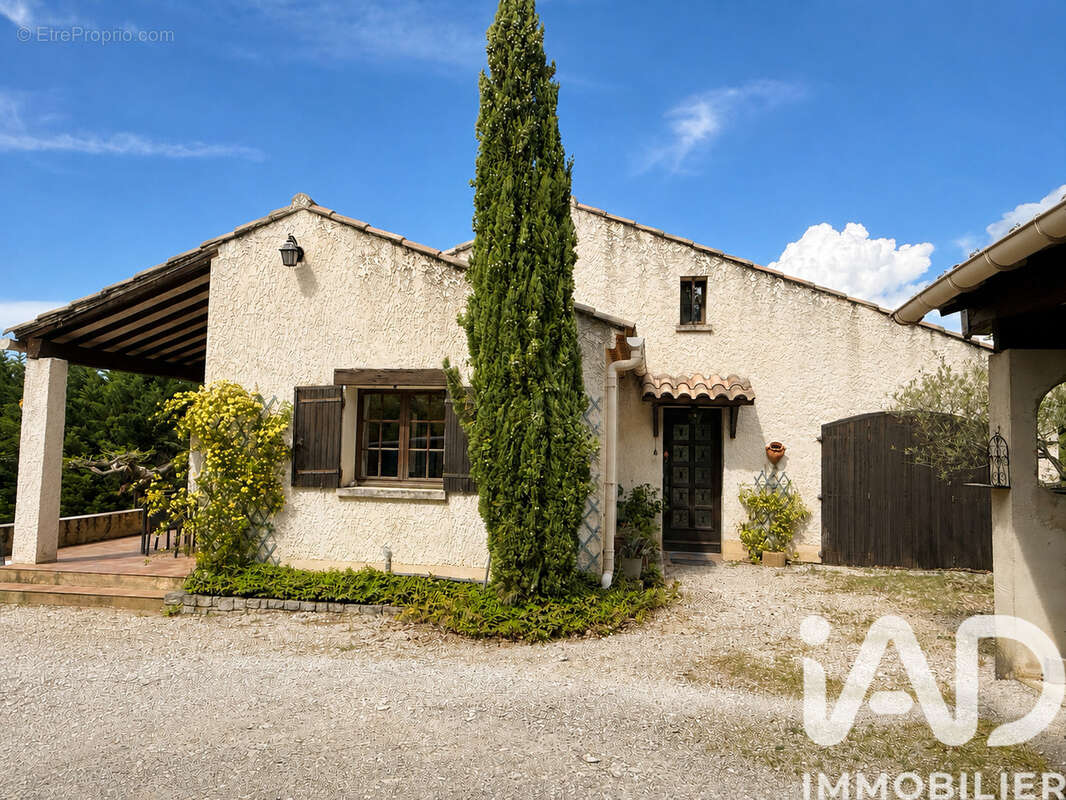 Photo 6 - Maison à VILLES-SUR-AUZON