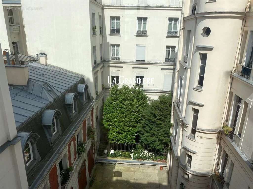 Paris 16 - Ranelagh - 4ème étage - 3 pièces - 2 chambres - 65 m2 - photo 15