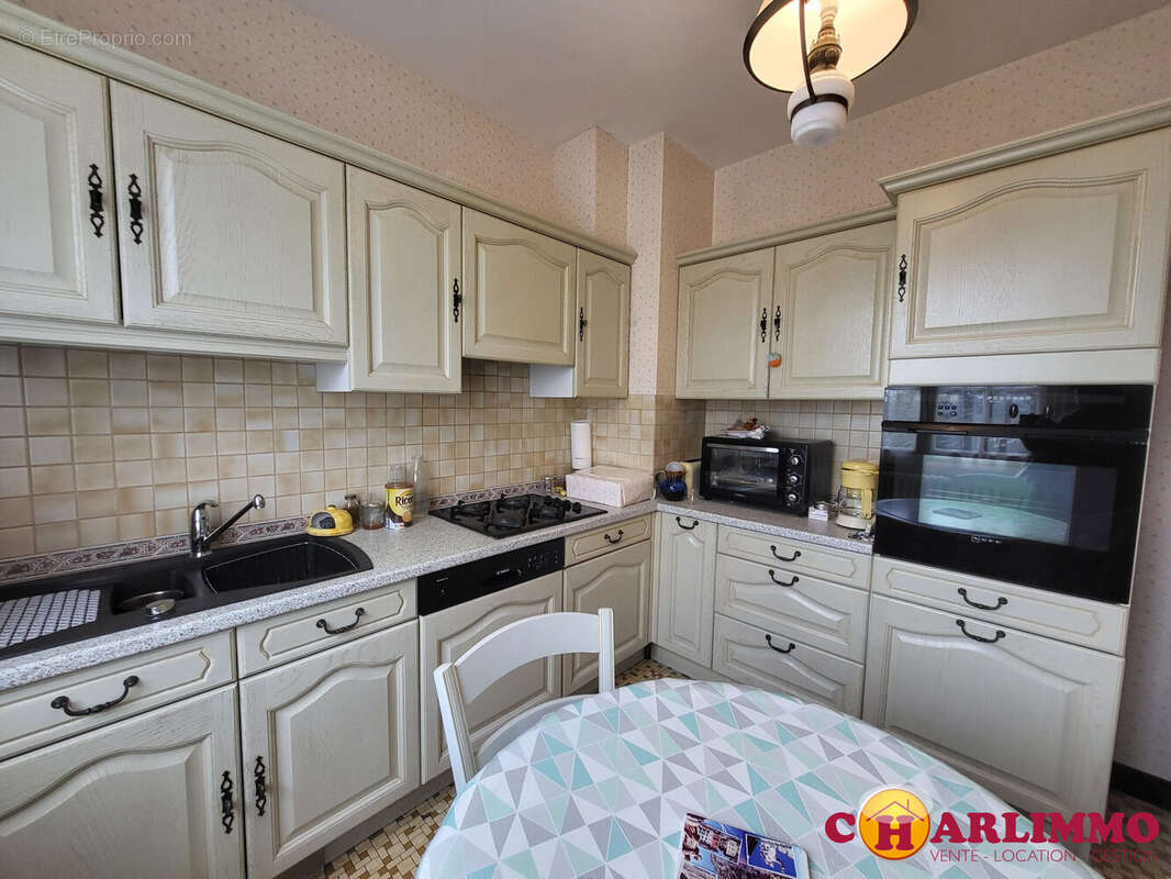 Maison à SAINT-JUNIEN