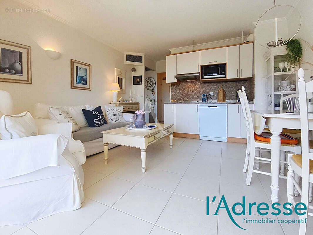 Appartement à MANDELIEU-LA-NAPOULE